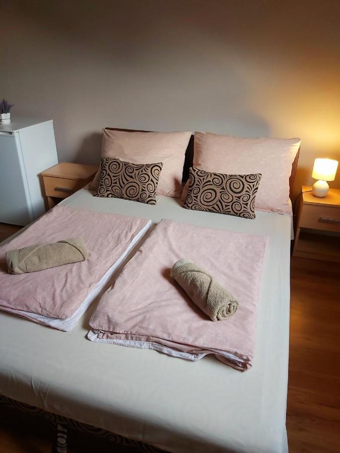 Luna Apartman Gyula Kültér fotó