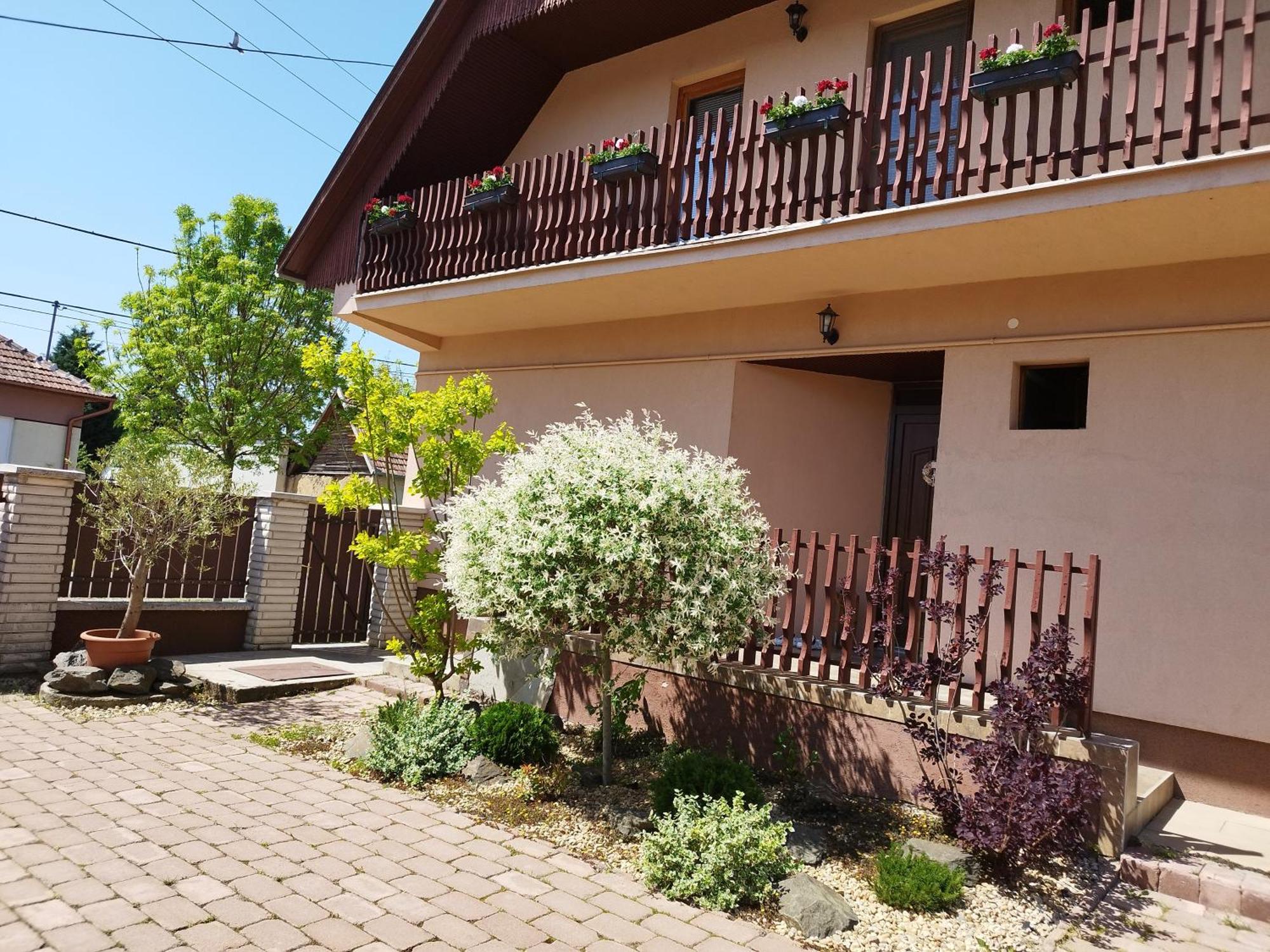 Luna Apartman Gyula Kültér fotó